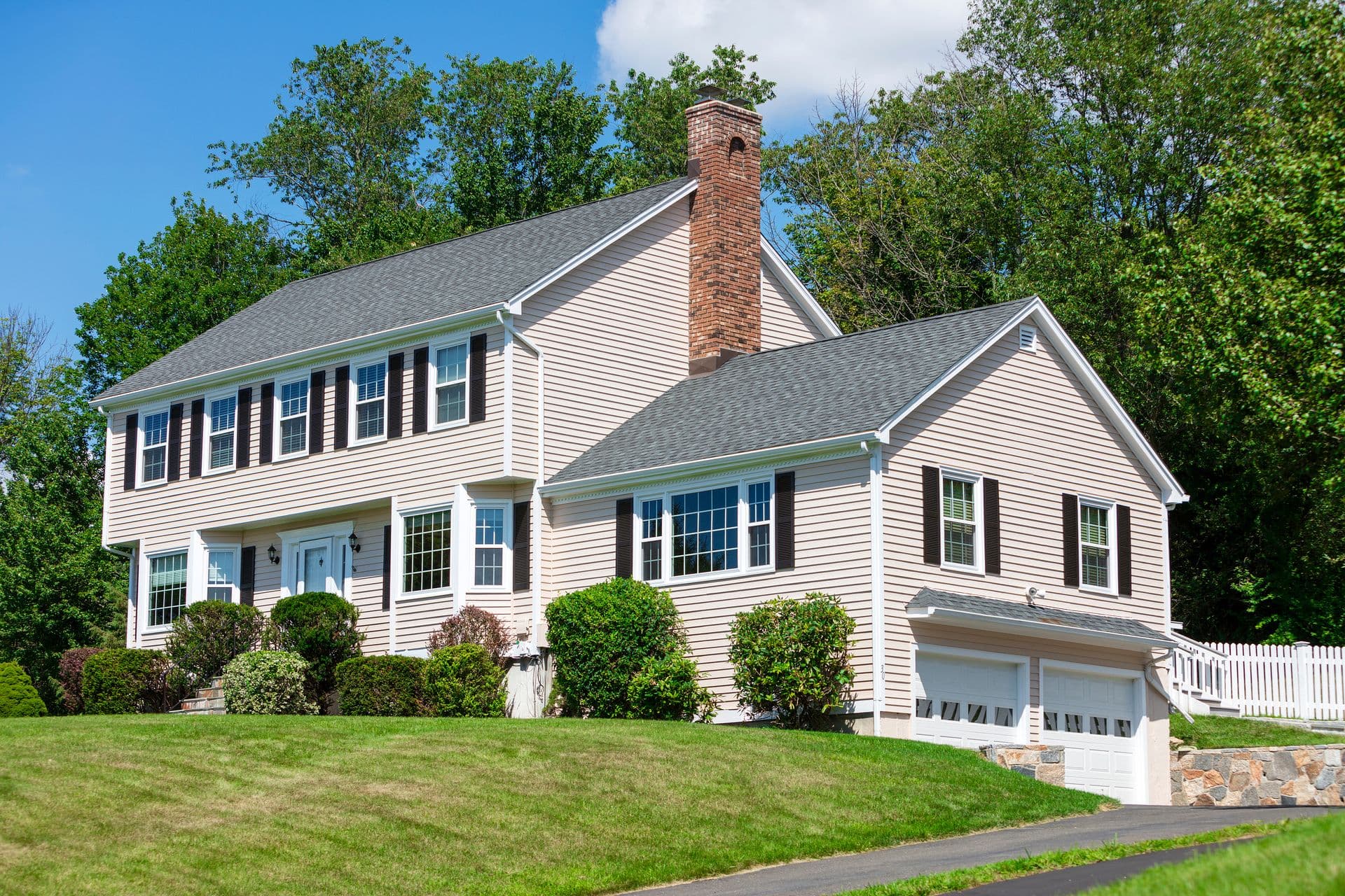 bigstock-American-traditional-Colonial--238844266 (1).jpg