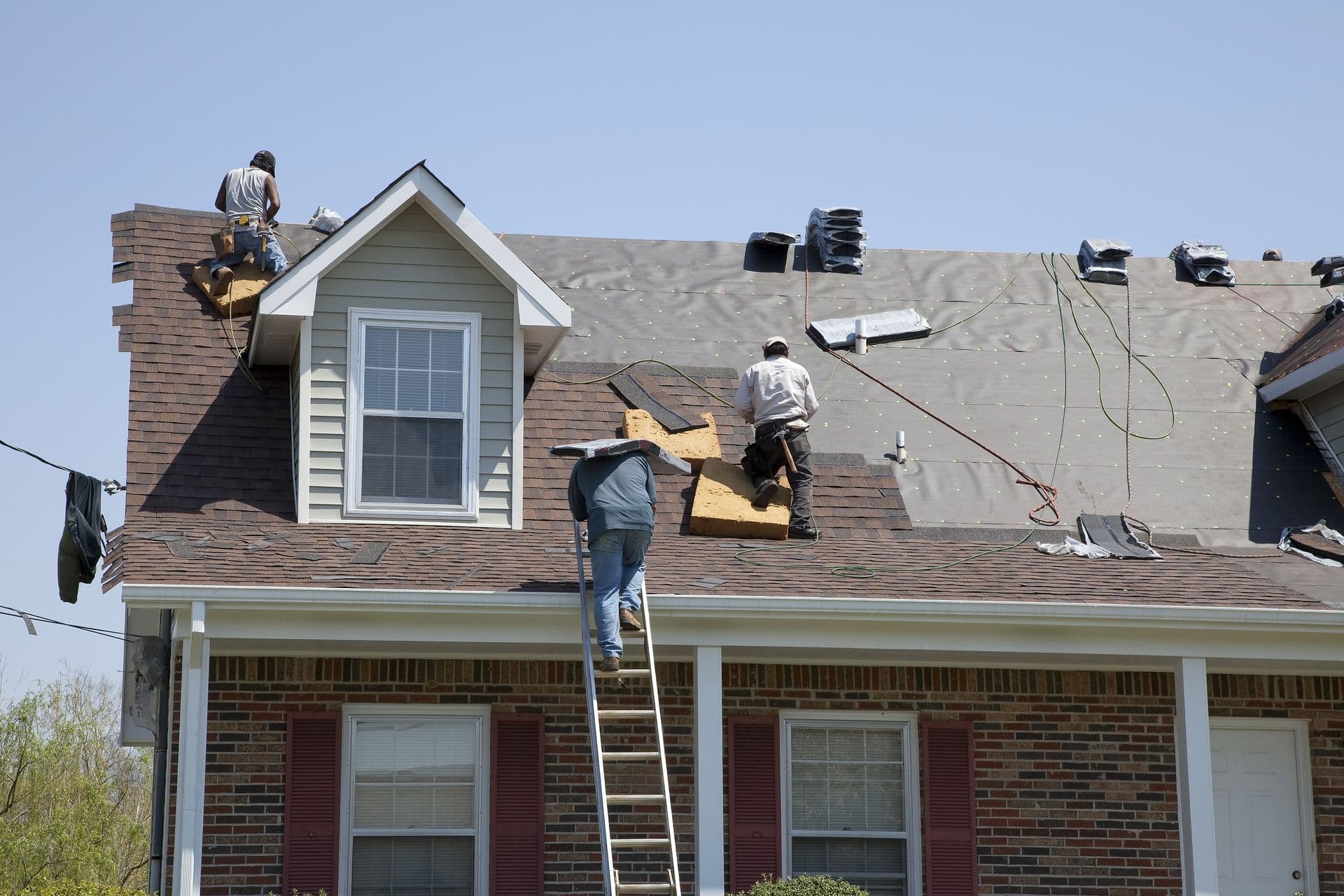 bigstock-Roofers-Working-4878097.jpg