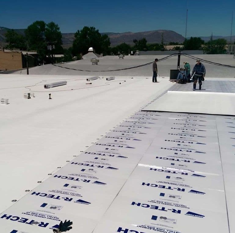 commercial-roofing-contractor.jpg