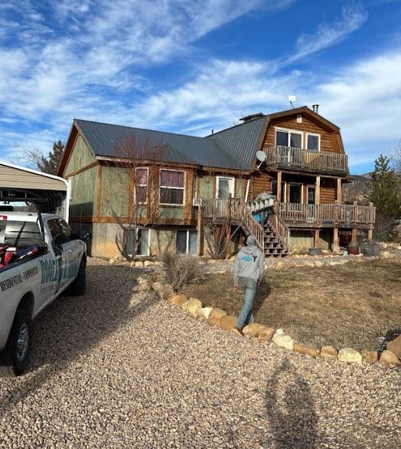 metal-roofing-company-1.jpg