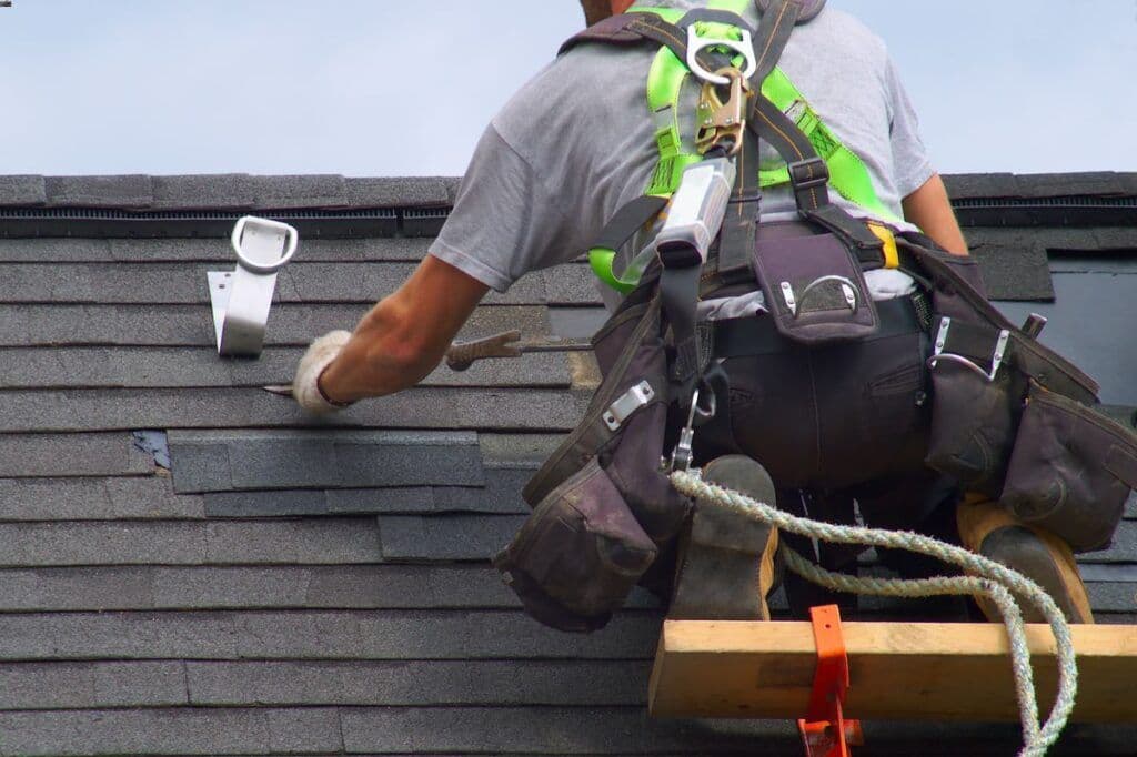 professional-roof-repair-company-1024x682.jpg